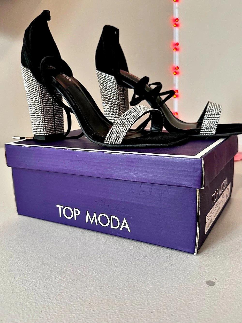 Top Moda Dakota-20 Rhinestone Heels Black & Silver US 7½